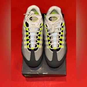 Nike Air Max 95 OG Big Bubble Neon 2026 Size Men 9 Women 10.5 HM4740 001 NEW